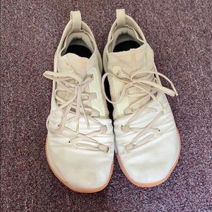 Basketball sneakers